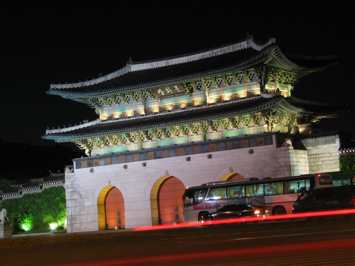 Gyeongbokgung Palace: Gwanghwamun gate