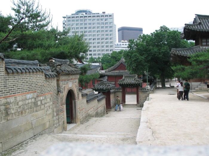 Deoksugung palace